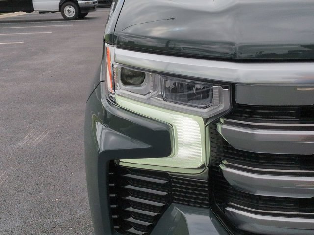 Used 2026 Chevrolet Silverado 1500 High Country w/ High Country Premium Package RWD image 8