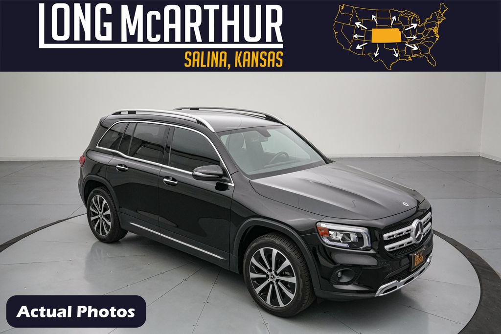 Used 2022 Mercedes-Benz GLB 250 w/ Premium Package Lite image 1