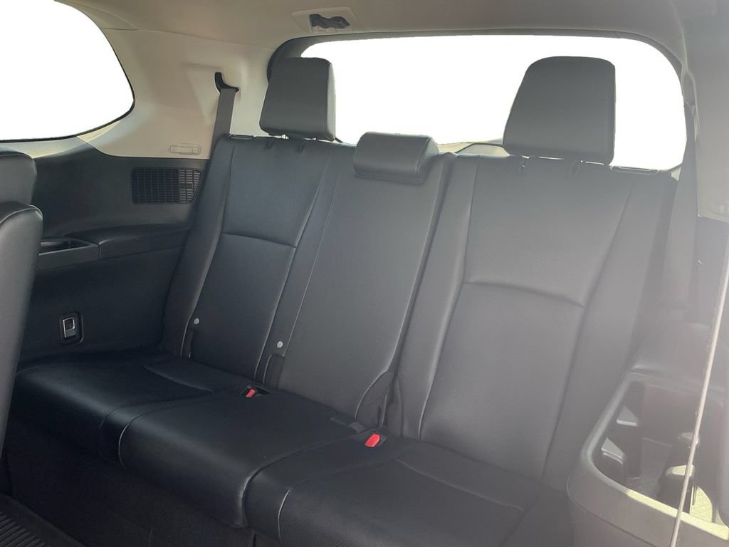 Used 2024 Toyota Grand Highlander AWD image 21