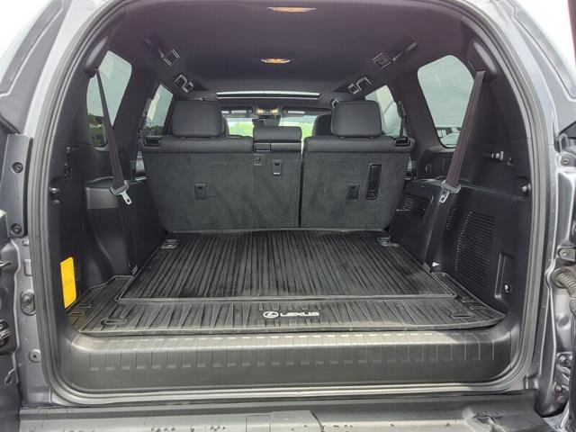 Used 2022 Lexus GX 460 Premium image 16