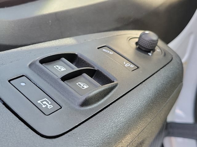 Used 2024 RAM ProMaster 2500 w/ Convenience Group FWD image 12