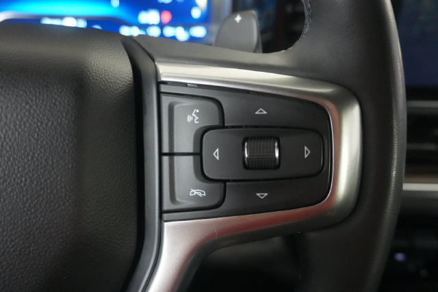 Used 2023 Chevrolet Silverado 1500 LT Trail Boss w/ LT Trail Boss Premium Package AWD/4WD image 16