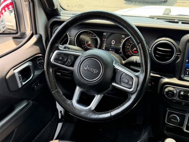 Used 2020 Jeep Gladiator Overland AWD/4WD image 18