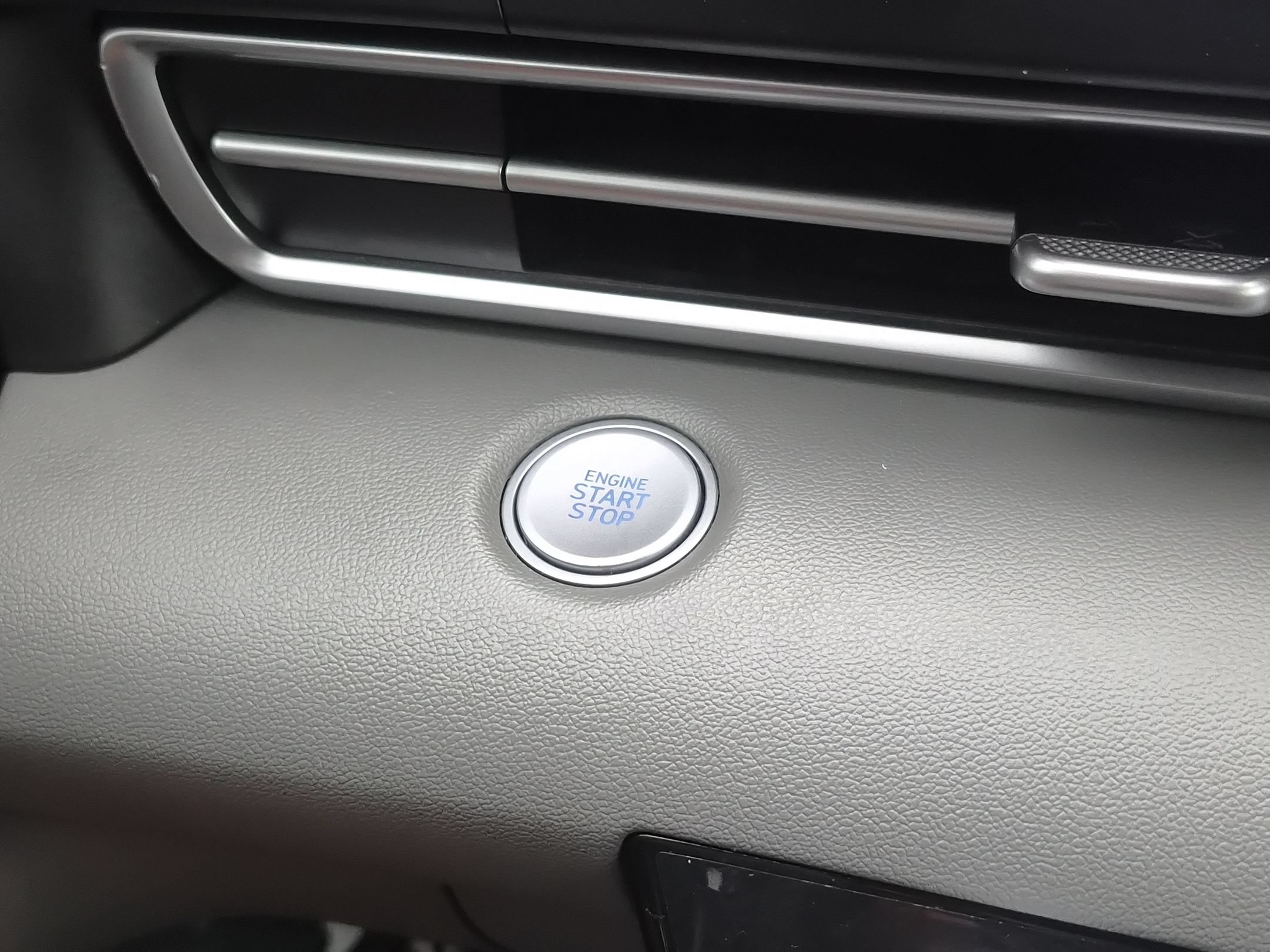 Used 2022 Hyundai Elantra SEL FWD image 27