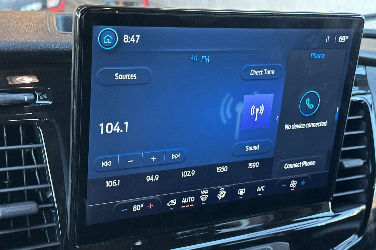 Certified 2024 Ford Transit 350 XLT RWD image 18
