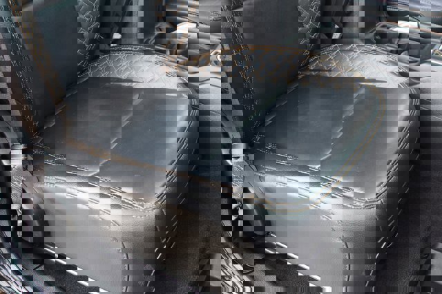 Used 2021 Jeep Gladiator Overland image 12