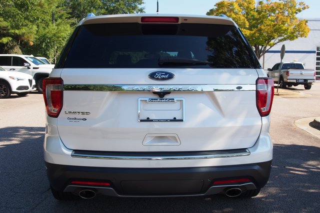 Certified 2018 Ford Explorer Limited w/ Equipment Group 301A FWD image 6