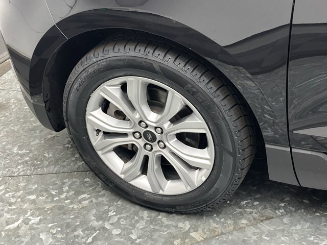 Certified 2024 Ford Edge Titanium AWD/4WD image 33
