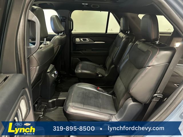 Certified 2025 Ford Explorer ST AWD/4WD image 23