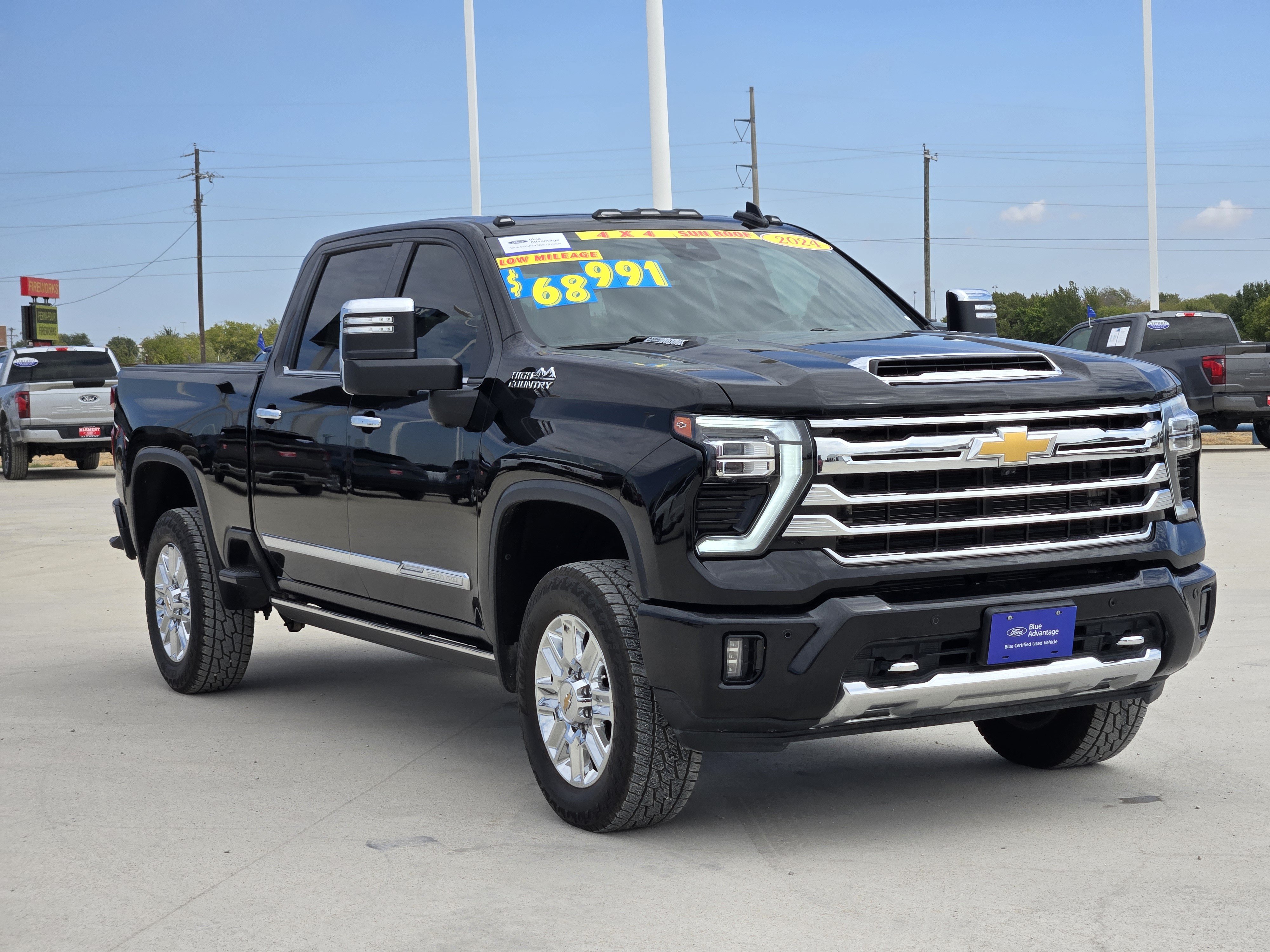 Used 2024 Chevrolet Silverado 2500 High Country w/ High Country Premium Package AWD/4WD image 4