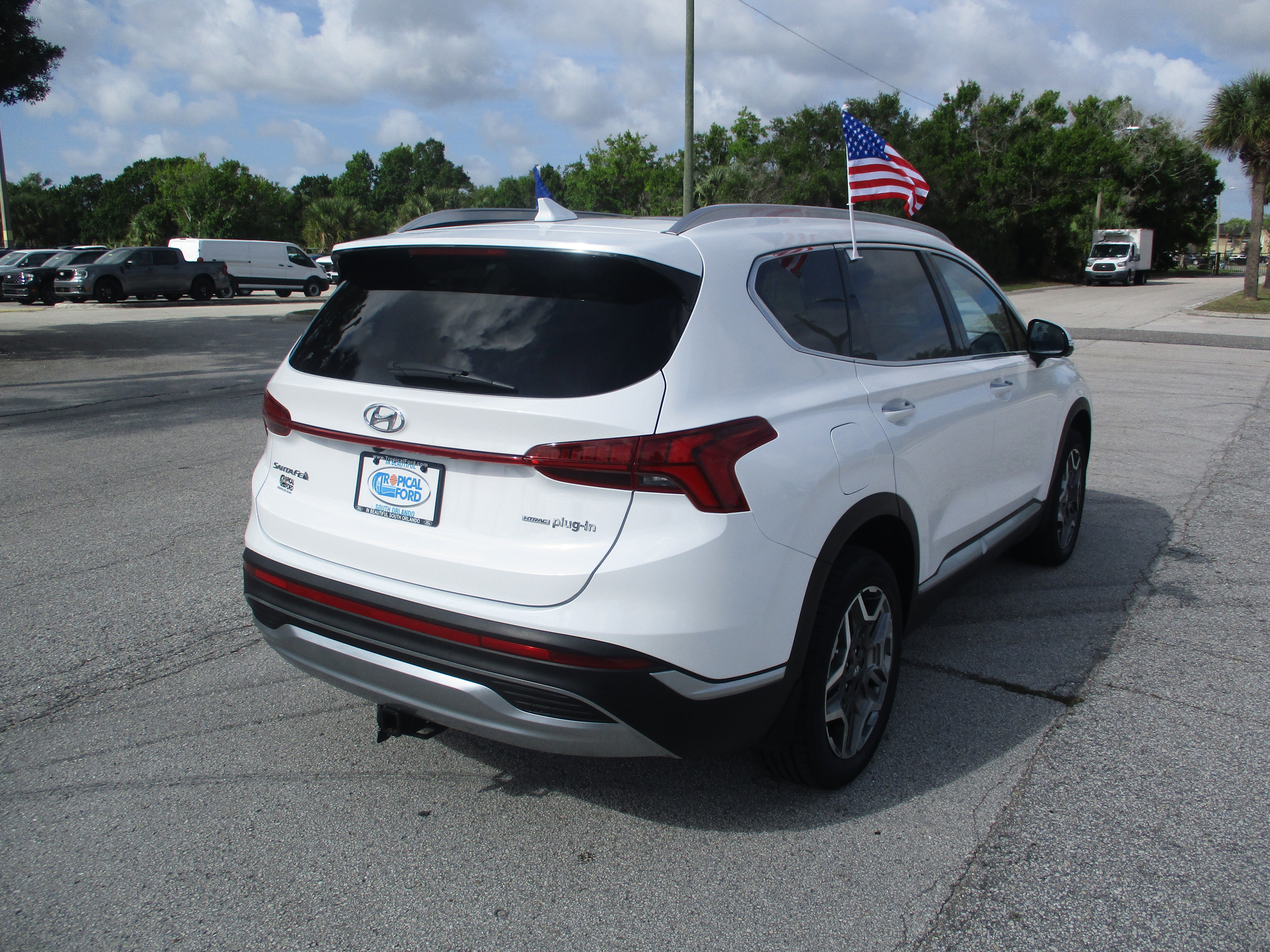 Used 2023 Hyundai Santa Fe Limited AWD/4WD image 5