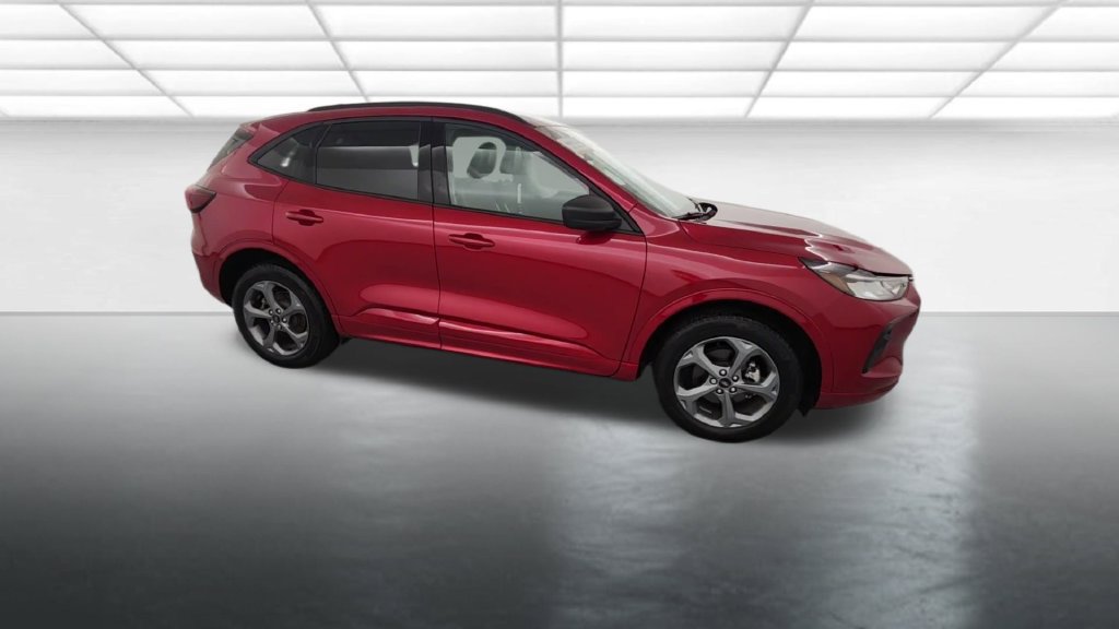 Certified 2024 Ford Escape ST-Line w/ Tech Pack #1 AWD/4WD image 9