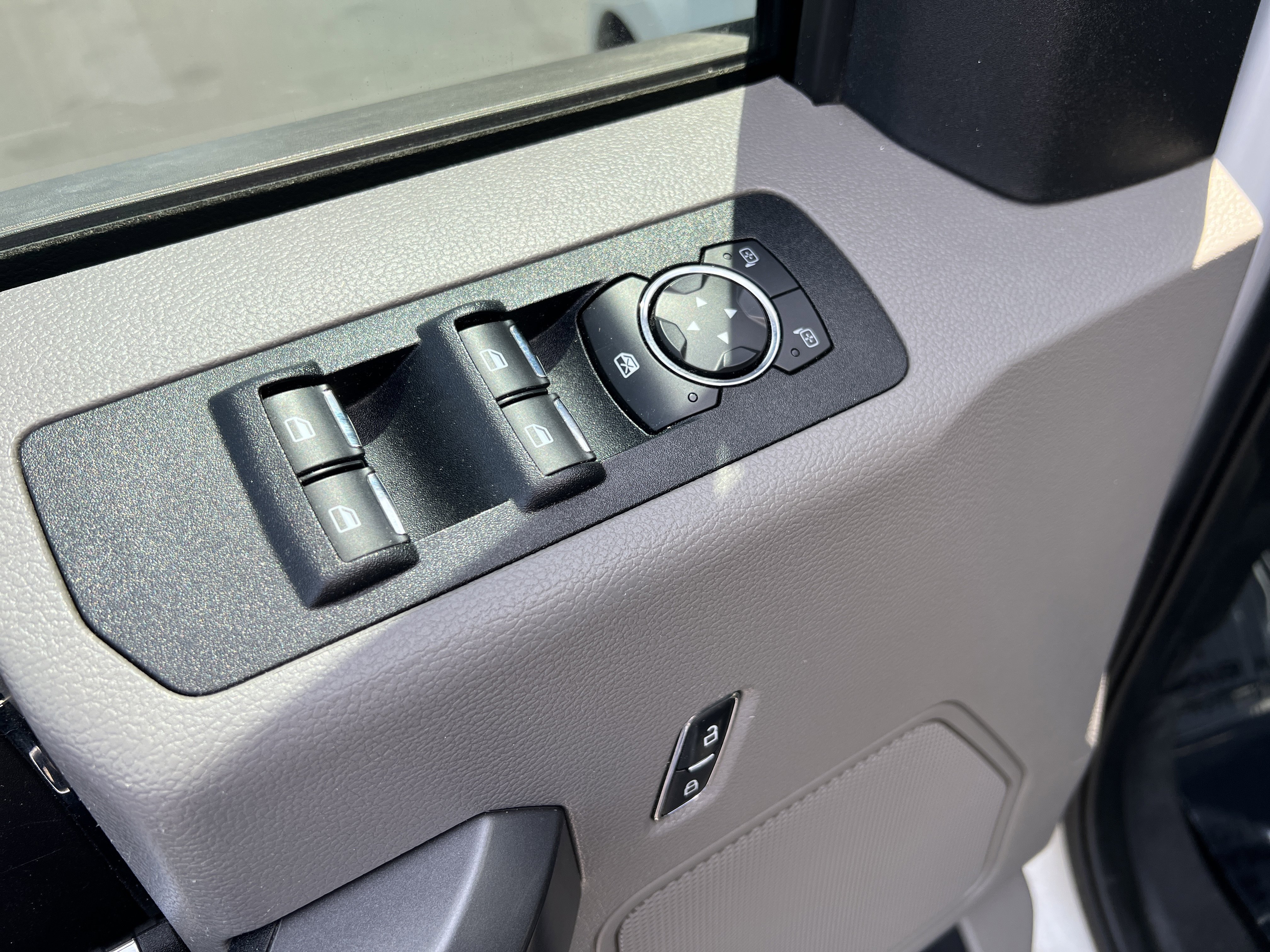 Certified 2019 Ford F150 XLT w/ Trailer Tow Package AWD/4WD image 13