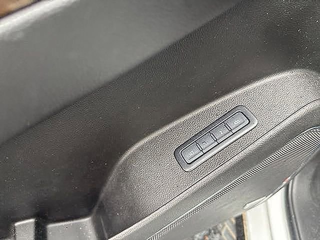 Used 2019 Chevrolet Tahoe LT w/ Luxury Package image 31