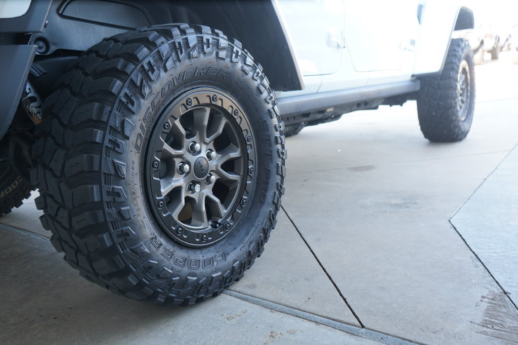 Used 2021 Jeep Wrangler Unlimited Rubicon w/ Trailer Tow Package AWD/4WD image 9