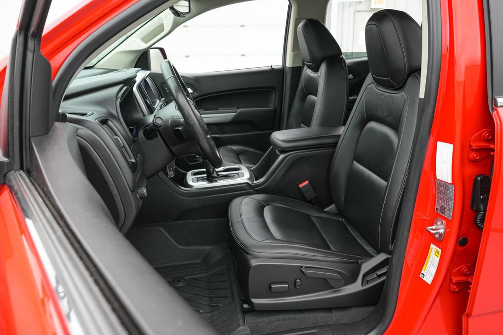 Used 2020 Chevrolet Colorado LT w/ Luxury Package RWD image 13