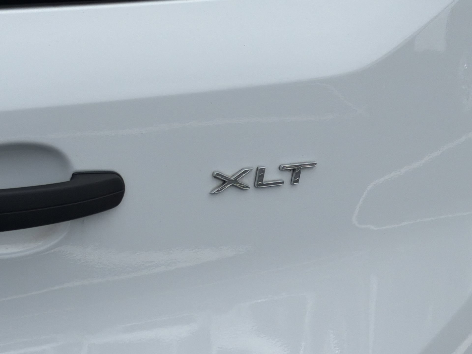 Certified 2024 Ford Transit 350 XLT RWD image 23