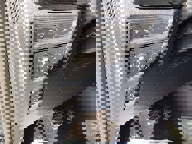 Certified 2022 Ford F150 XLT w/ Equipment Group 302A High image 19