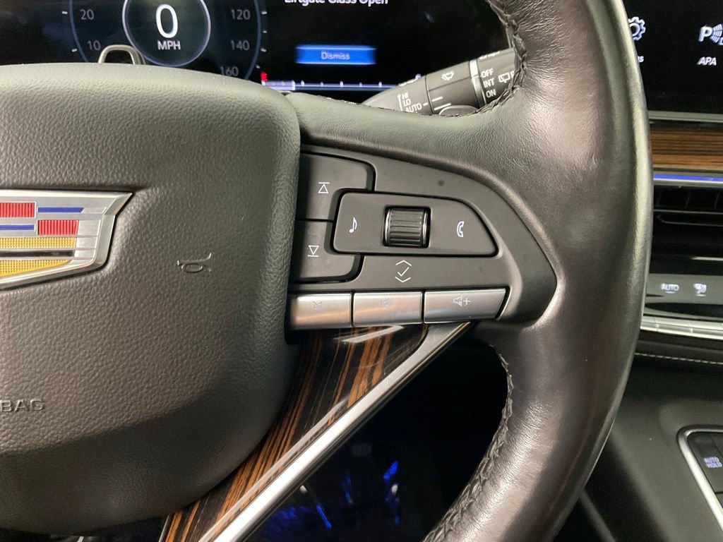 Used 2023 Cadillac Escalade Premium Luxury RWD image 27