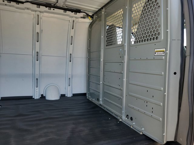 Used 2021 GMC Savana 2500 image 14
