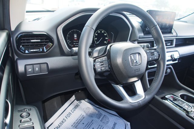 Used 2025 Honda Pilot Touring image 20