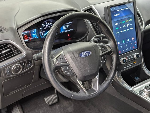 Certified 2023 Ford Edge Titanium w/ Equipment Group 301A AWD/4WD image 9