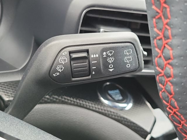 Certified 2024 Ford Explorer ST-Line w/ Class IV Trailer Tow Package AWD/4WD image 19