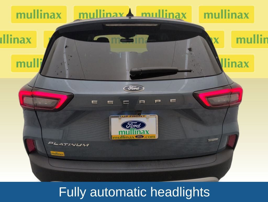 Certified 2025 Ford Escape Platinum image 36