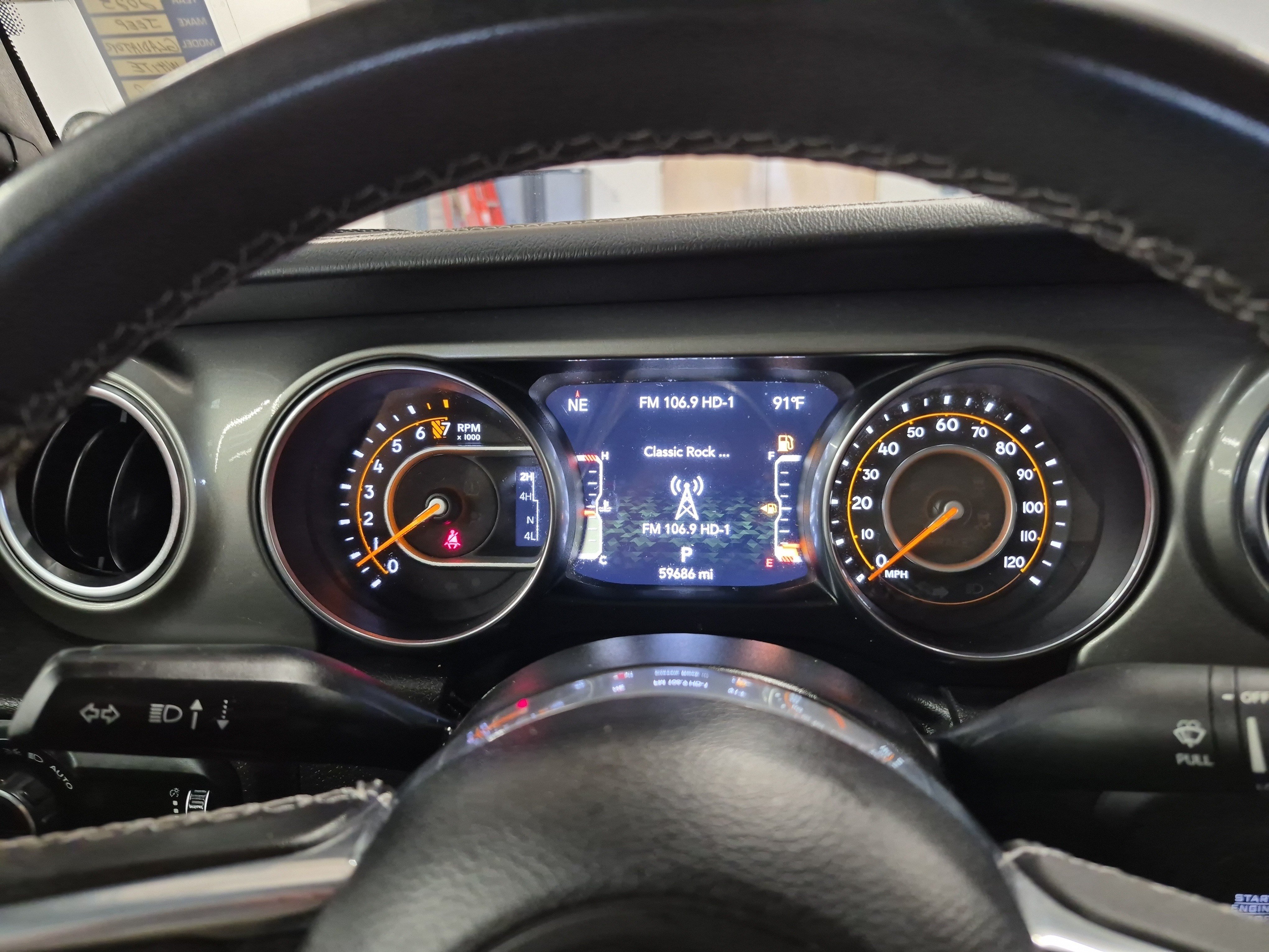 Used 2023 Jeep Gladiator Overland AWD/4WD image 24