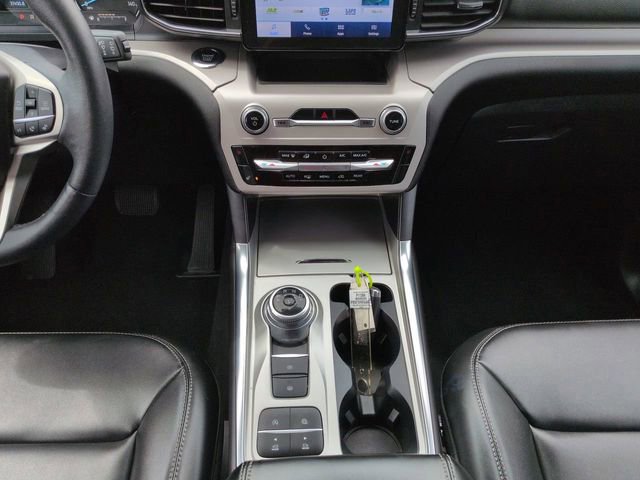 Certified 2024 Ford Explorer XLT w/ Equipment Group 202A RWD image 23