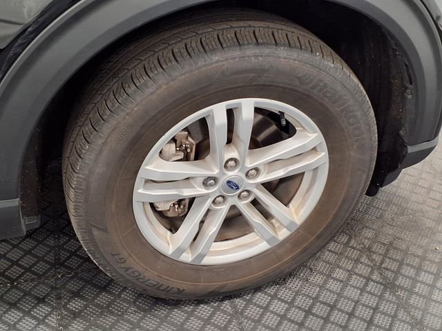 Certified 2023 Ford Explorer XLT w/ Equipment Group 202A AWD/4WD image 25