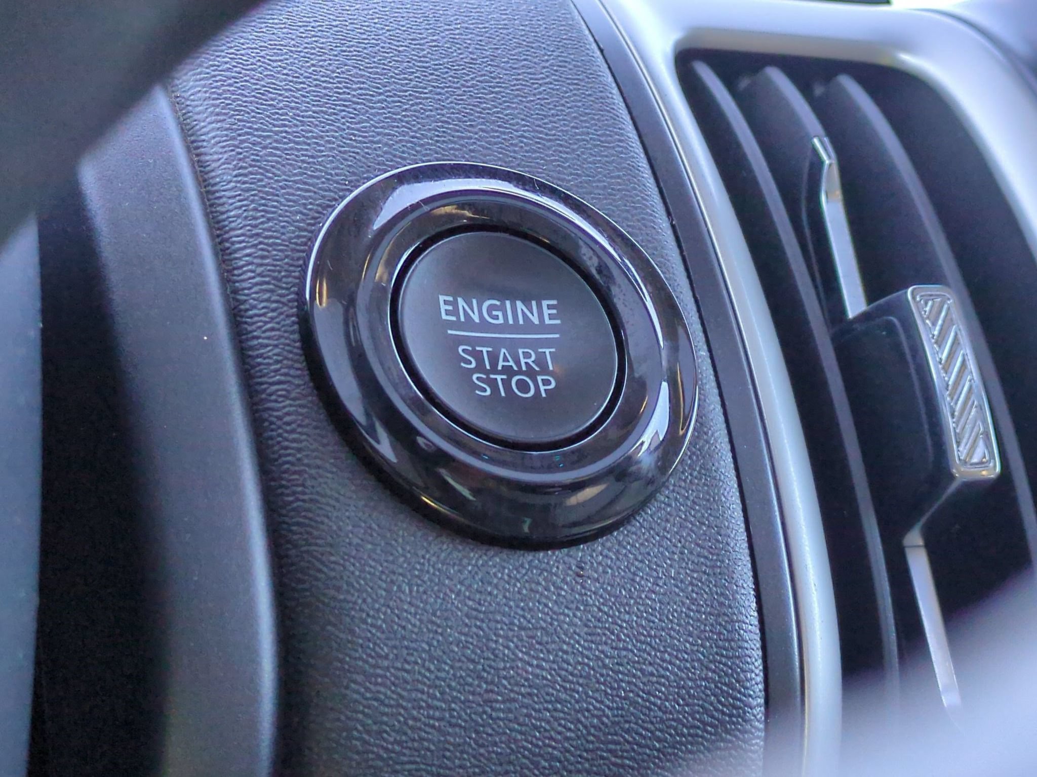 Certified 2025 Ford Expedition Active AWD/4WD image 21