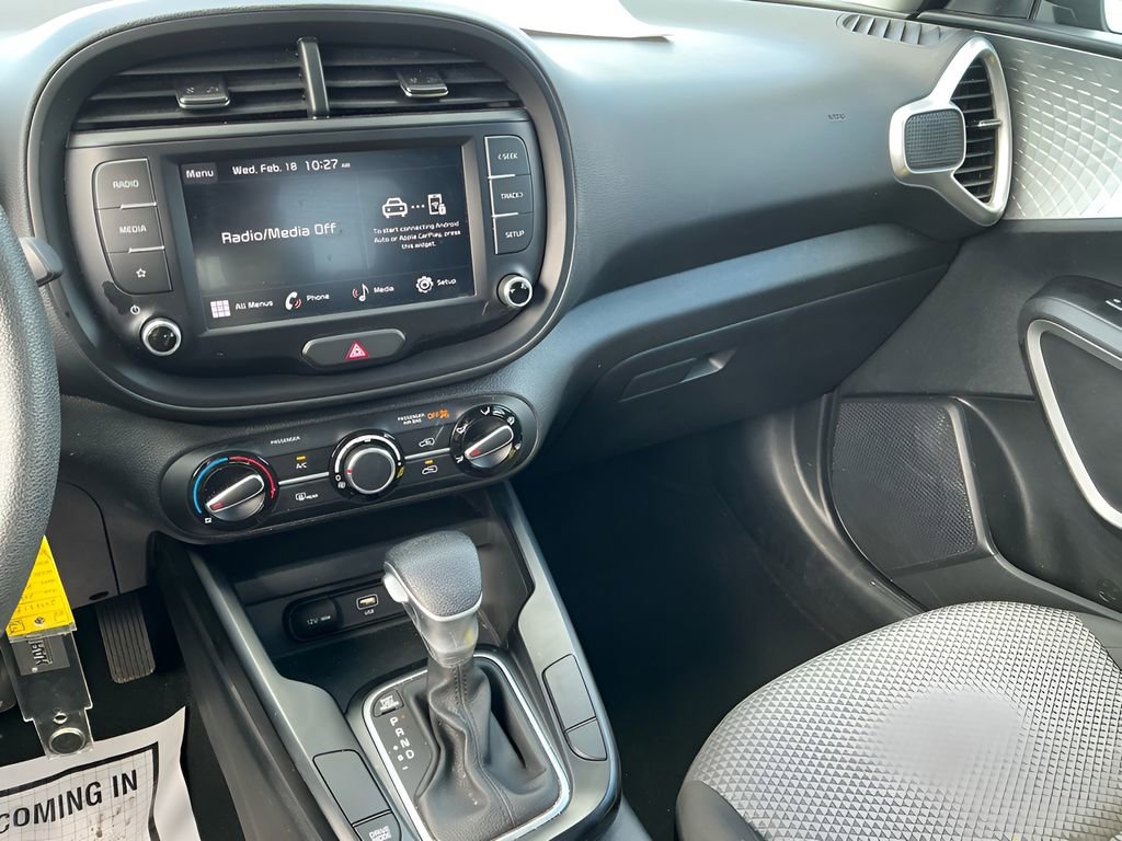 Used 2024 Kia Soul LX w/ Option Group 015 image 35