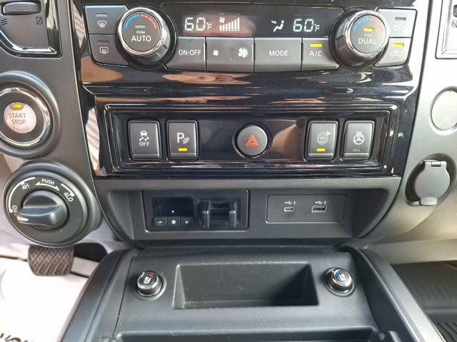 Used 2024 Nissan Titan PRO-4X w/ Pro-4x Convenience Package AWD/4WD image 27