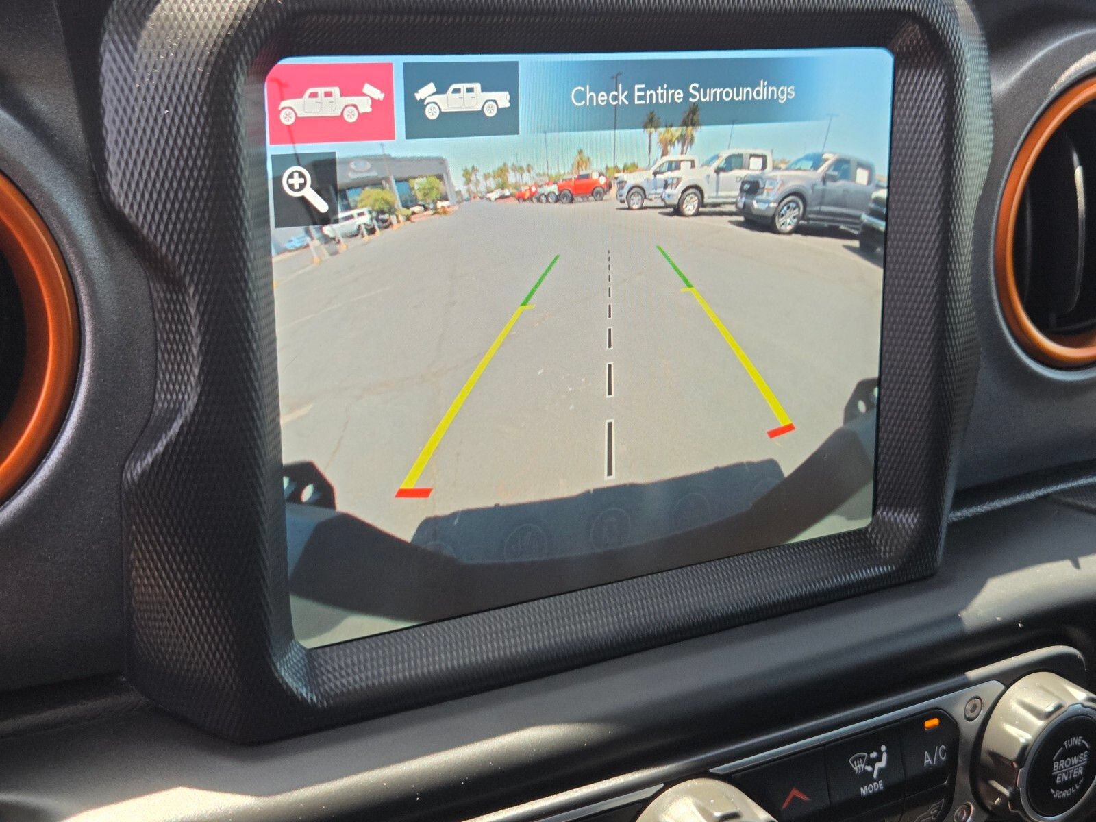 Used 2020 Jeep Gladiator Mojave AWD/4WD image 21