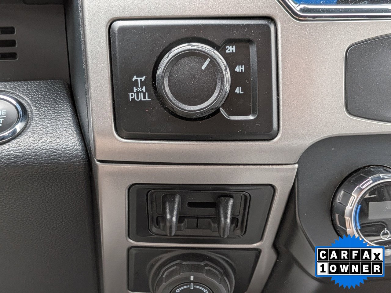 Certified 2022 Ford F350 Lariat w/ Tremor Off-Road Package AWD/4WD image 30