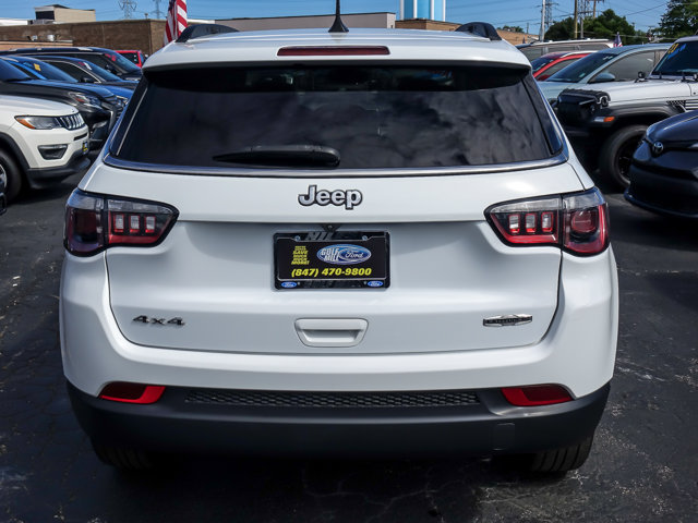 Used 2022 Jeep Compass Latitude w/ Sun and Sound Group AWD/4WD image 6