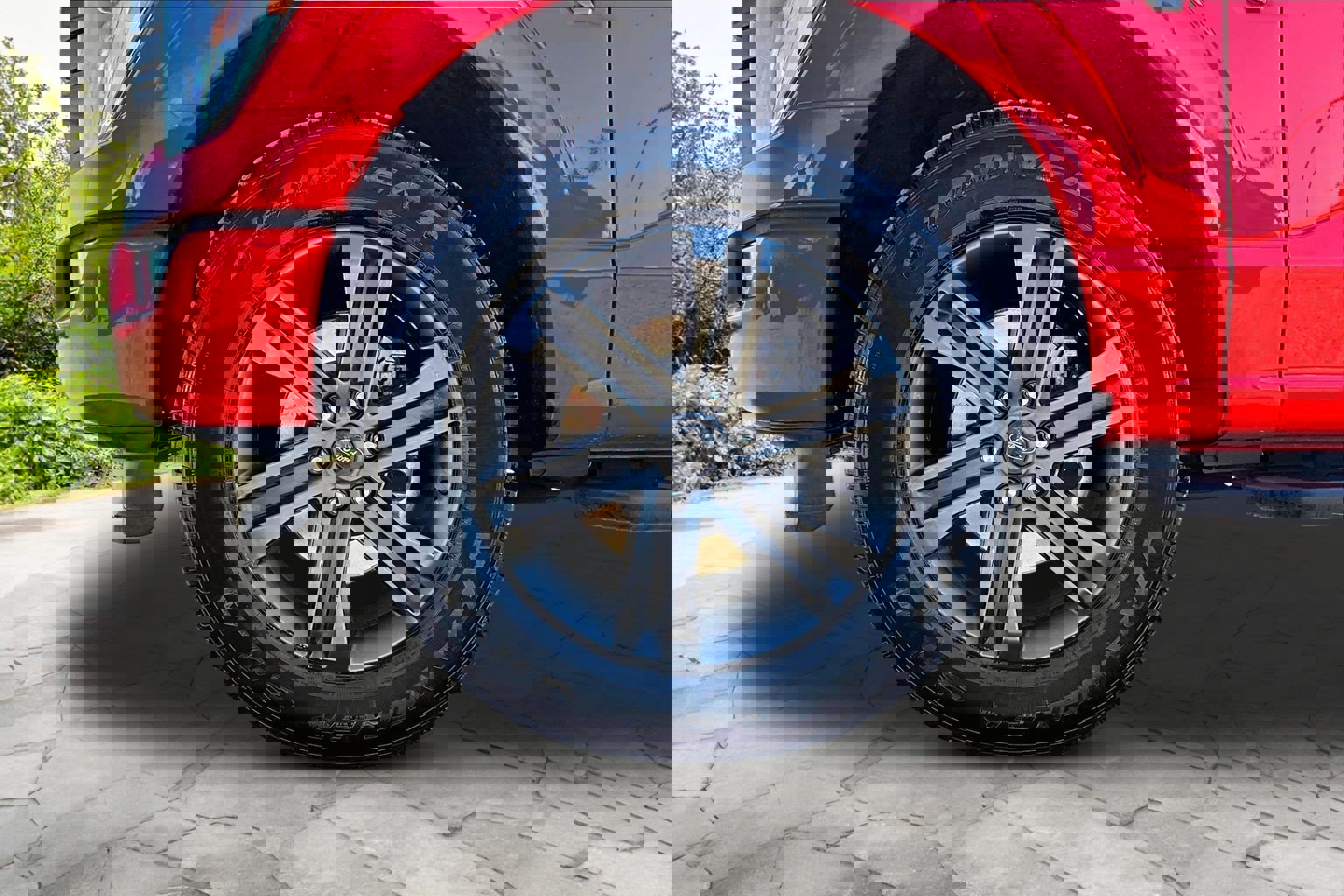 Certified 2022 Ford F150 XLT w/ Equipment Group 302A High image 11