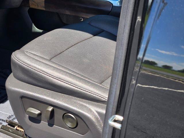 Used 2024 GMC Sierra 2500 SLT w/ SLT Premium Package AWD/4WD image 28