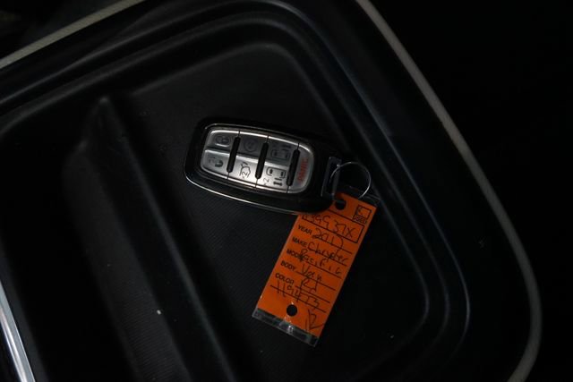 Used 2017 Chrysler Pacifica Touring-L image 22