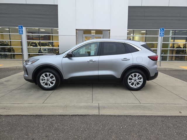 Certified 2024 Ford Escape Active image 2