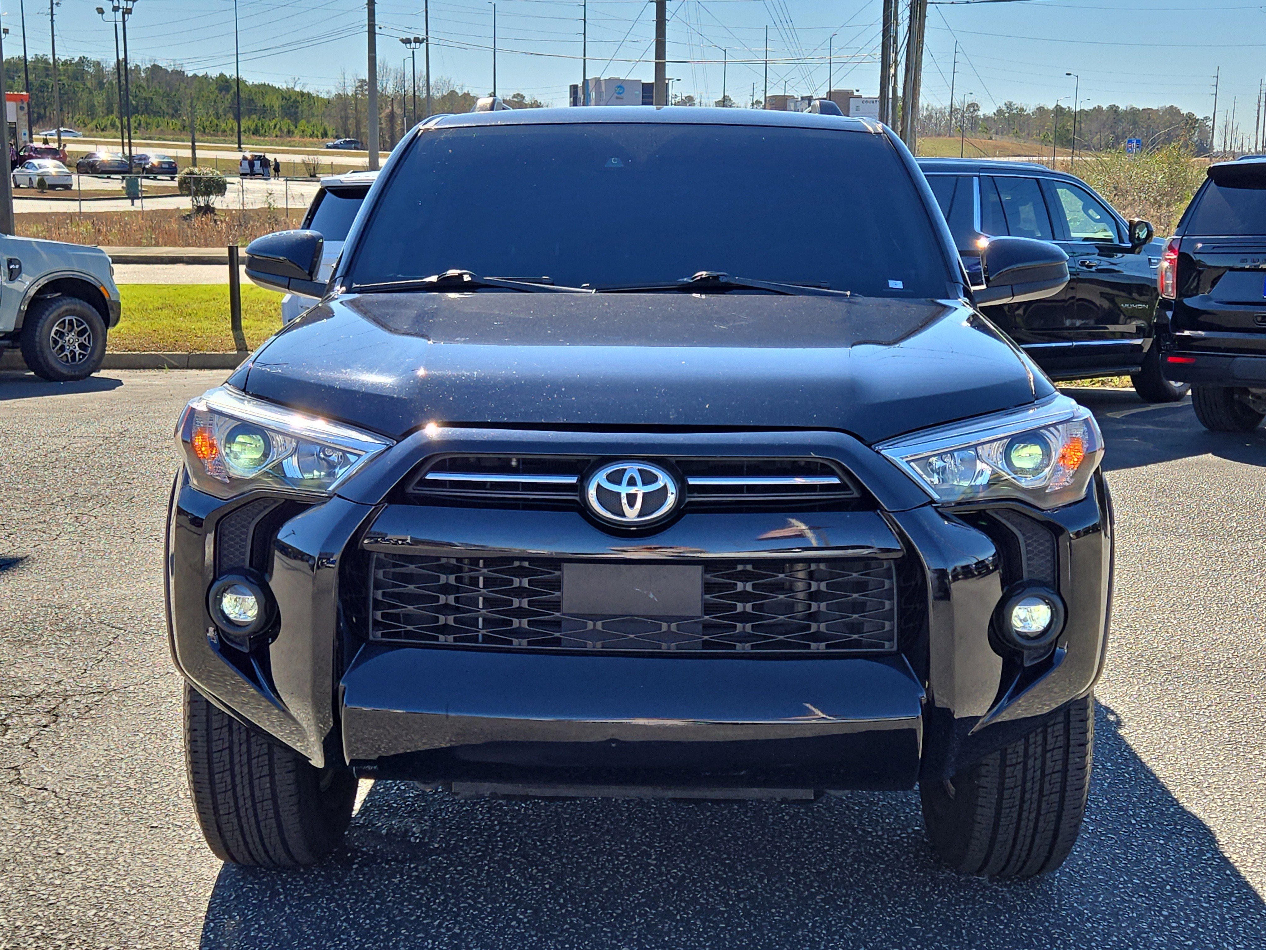Used 2023 Toyota 4Runner SR5 image 11
