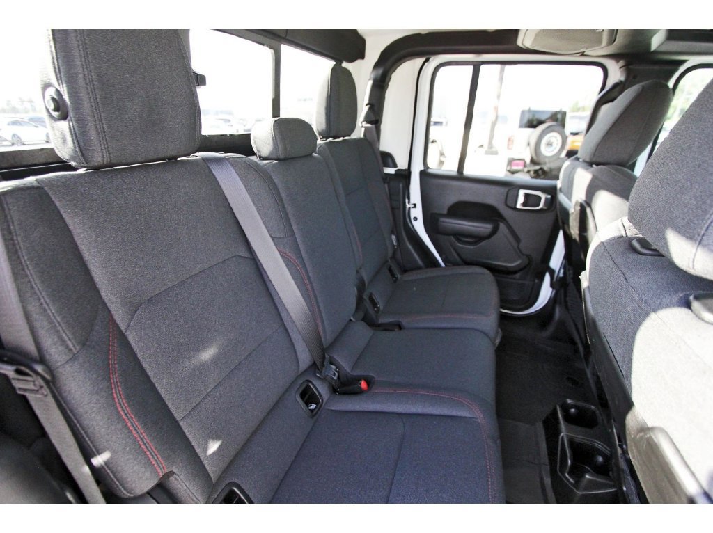 Used 2024 Jeep Gladiator Rubicon AWD/4WD image 15