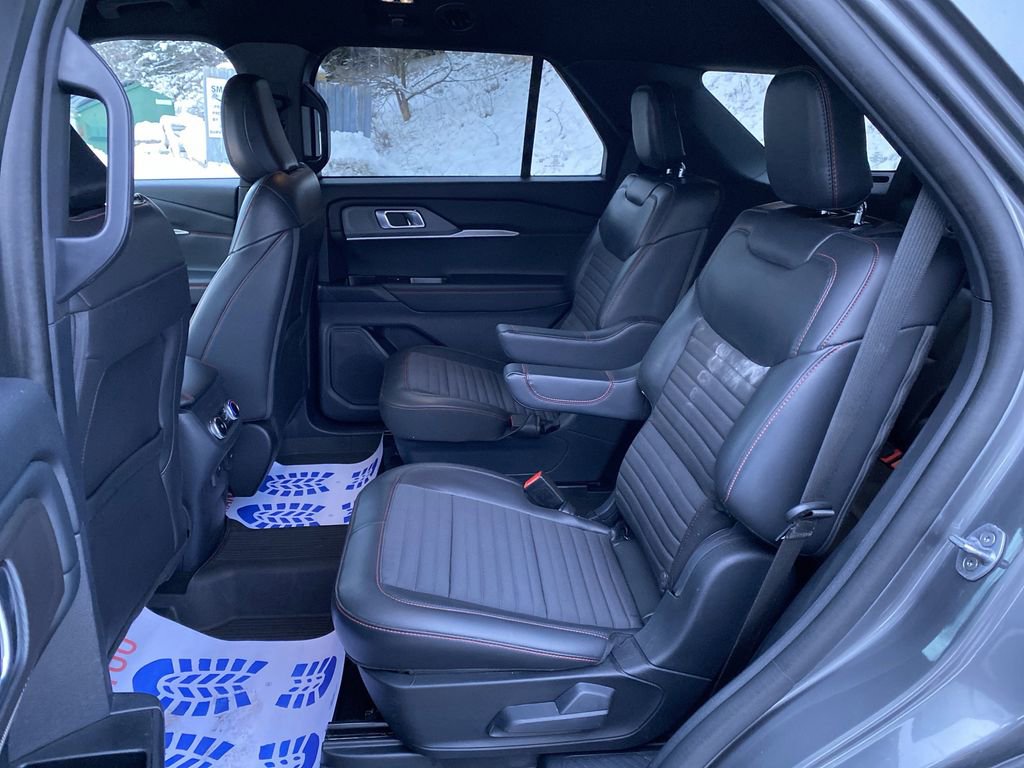 Certified 2025 Ford Explorer ST-Line image 41