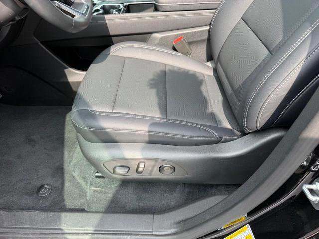 Used 2026 Chevrolet Traverse LT AWD/4WD image 22