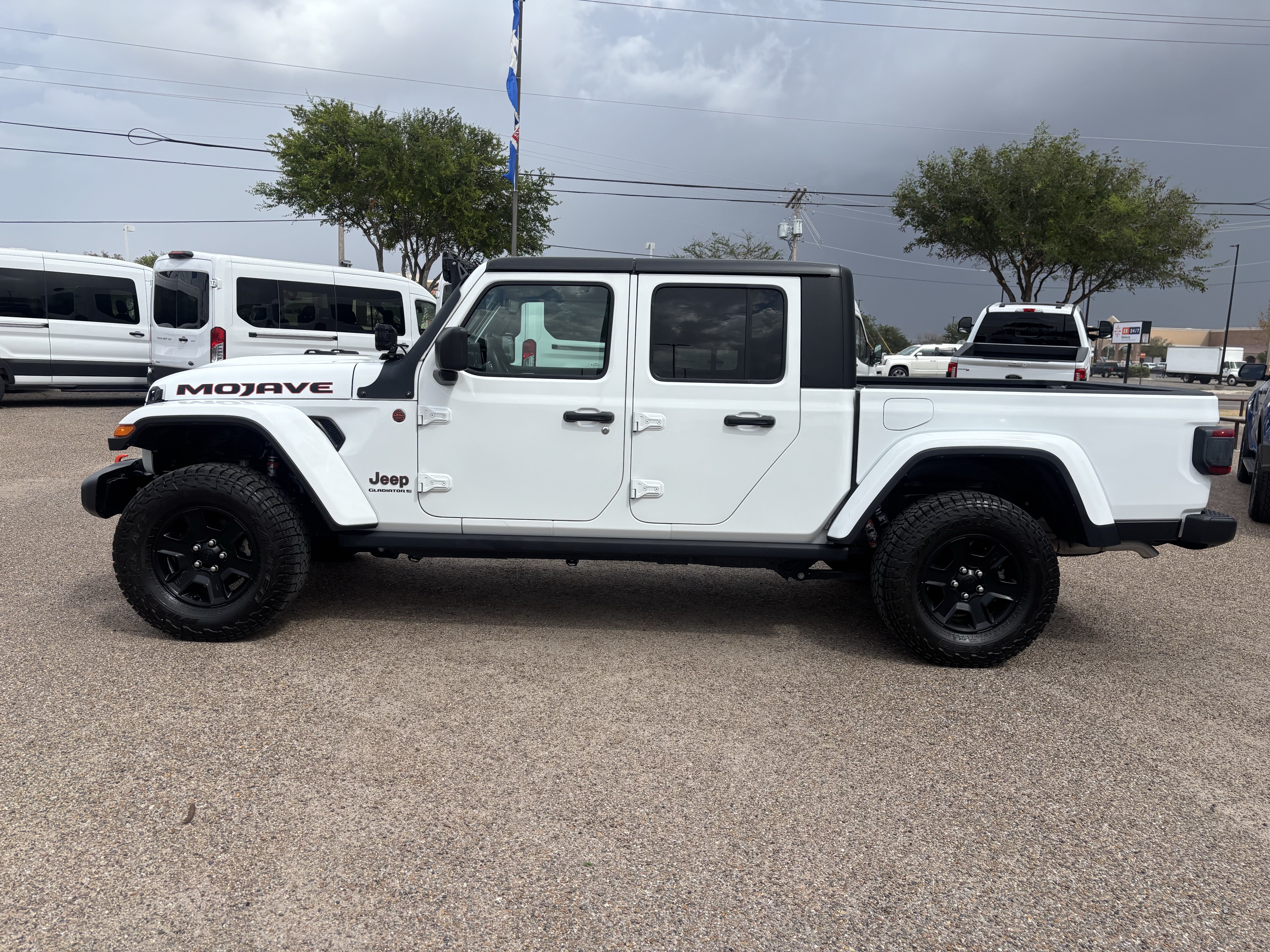 Used 2023 Jeep Gladiator Mojave w/ LED Lighting Group AWD/4WD image 2