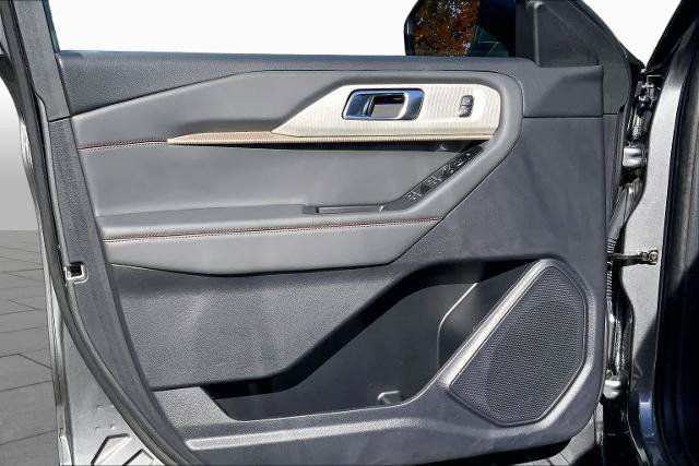 Certified 2025 Ford Explorer Active AWD/4WD image 22