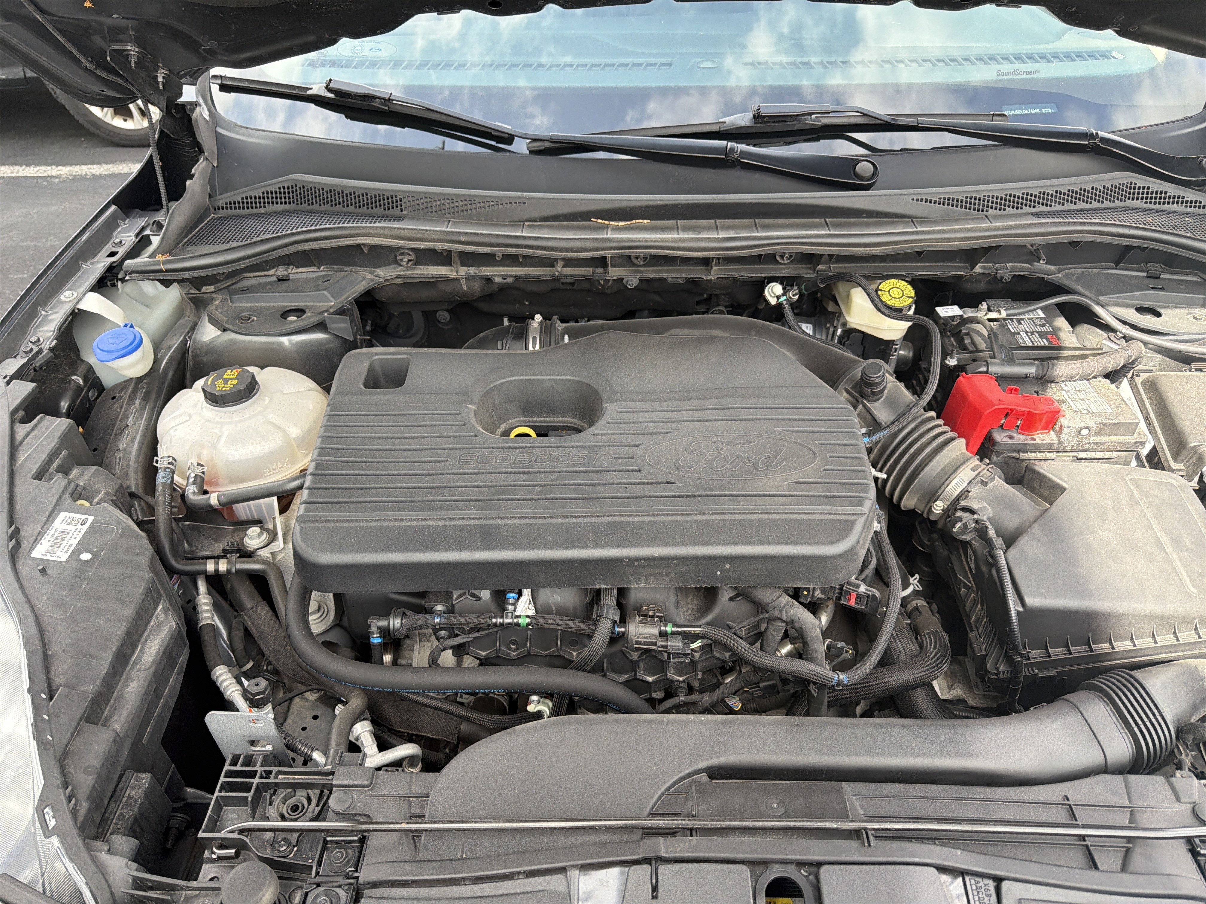 Certified 2020 Ford Escape Titanium AWD/4WD image 44