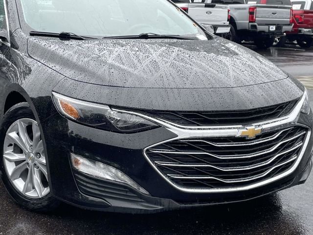 Used 2025 Chevrolet Malibu LT FWD image 2