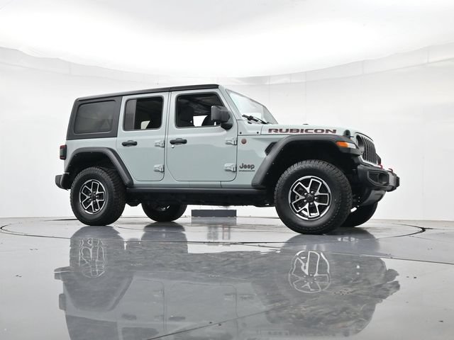 Used 2024 Jeep Wrangler Unlimited Rubicon AWD/4WD image 41